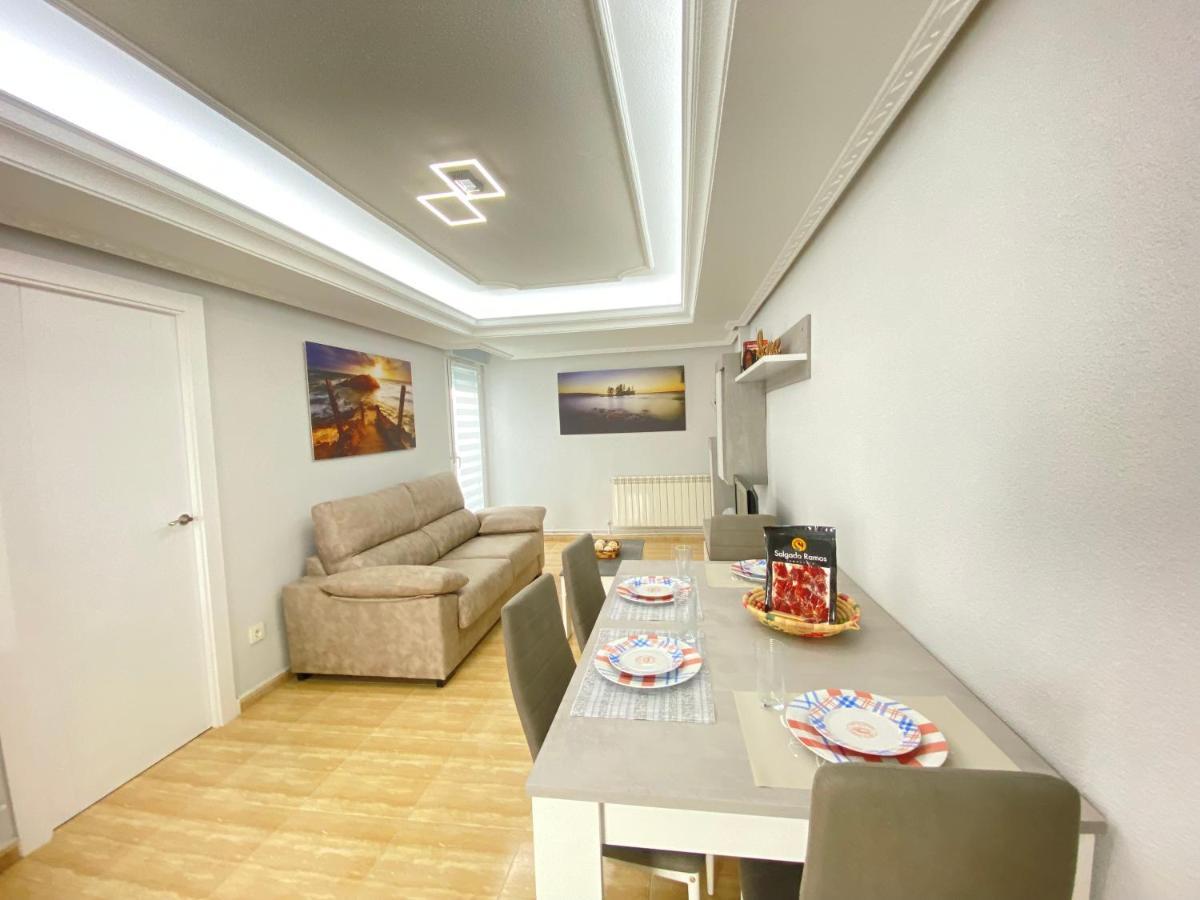 Vivienda En Pleno Centro! Calle Doctrinos 3 萨拉曼卡 外观 照片